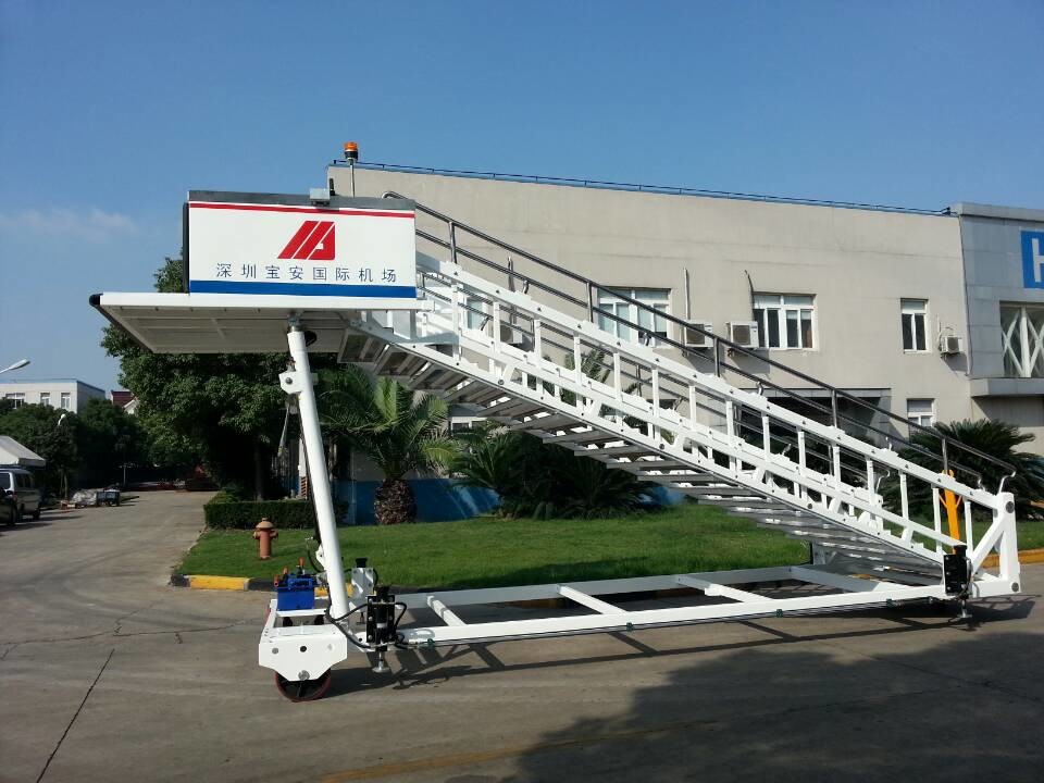 Wholesale Portable Airplane Steps Ladder Diesel Driven 2300 To 3600 mm Height from china suppliers