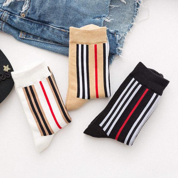 Women's Socks Japanese Korean Trend Vertical Striped Socks female Cotton Running