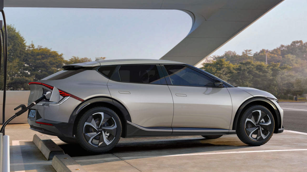 2023 2024 CLTC Endurance 617KM/555KM Pure Electric Coupe Kia Energy EV6 Made in and with 100 km/h Acceleration 3.5S-7.3S