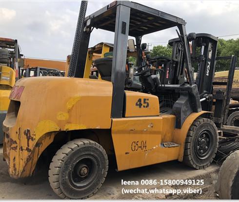 Quality used tcm 4.5ton FD45T9 diesel forklift , low work hrs, originally made in japan , 3 meters lifting height for sale