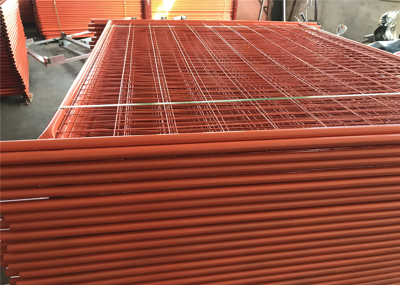 High visibility Orange Color Temporary Fencing Panels 2.1mx2.5m super panels OD 32mm and 40mm tube