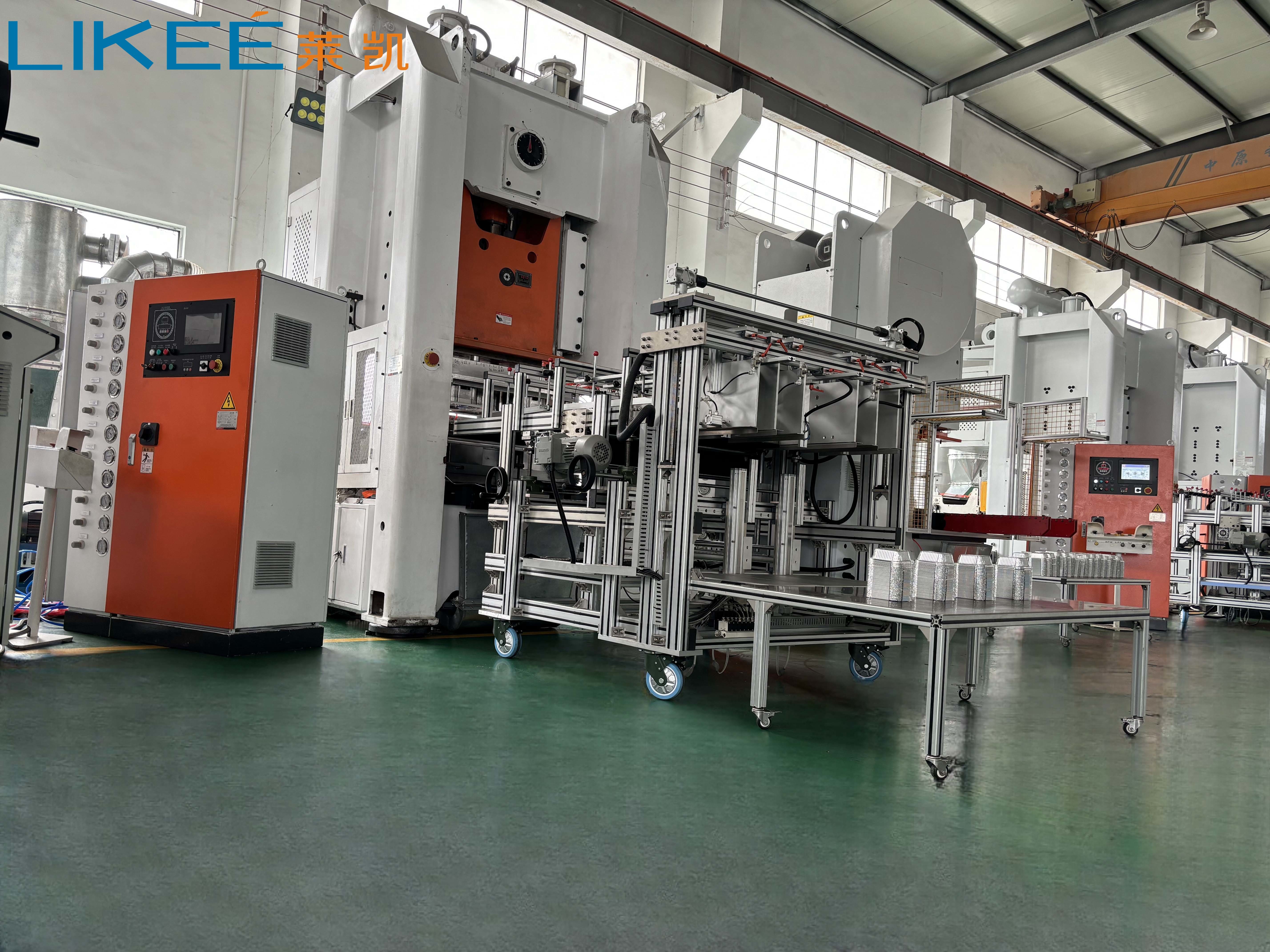 PLC Controlled Efficient Aluminium Foil Container Making Machine 26KW