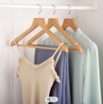 Non Slip Wooden Clothes Hangers 1.2cm Broad Shoulder Coat Hangers