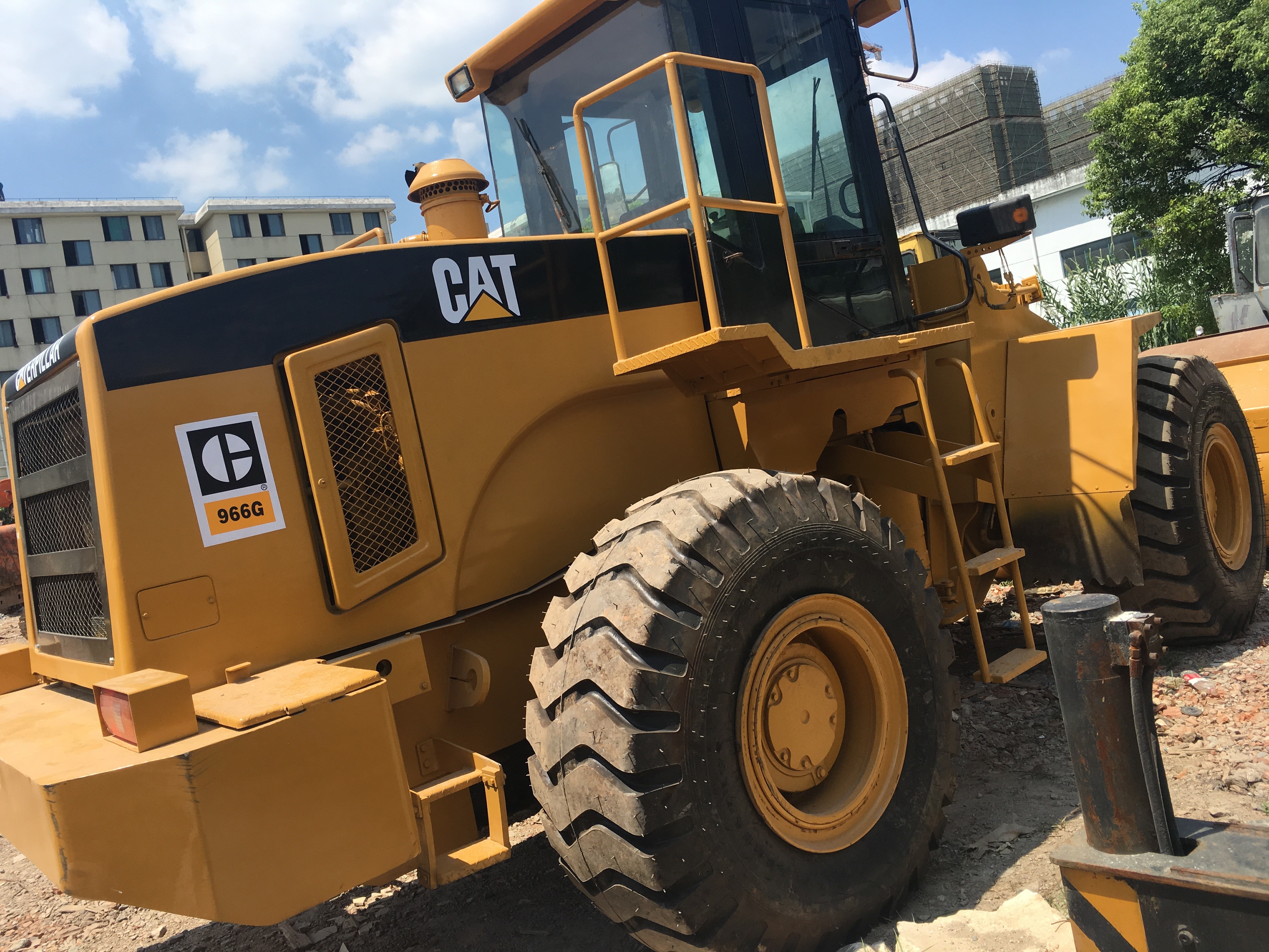 CAT 966G Used Compact Wheel Loader 320hp 120 Gallons Fuel Tank