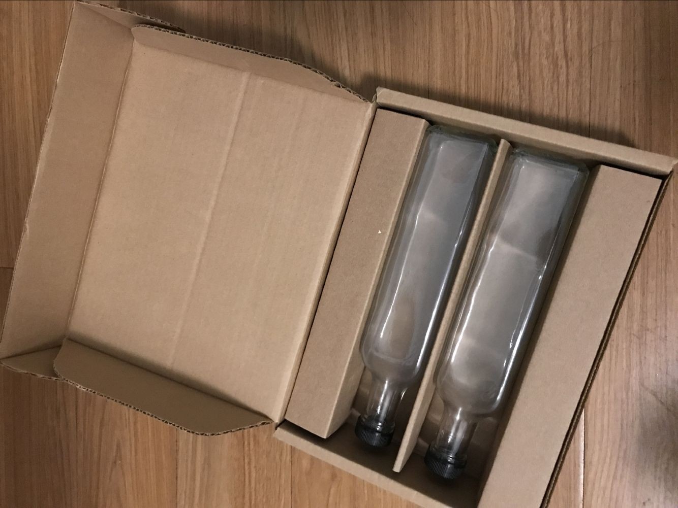 Custom printing logo corrugated folding cardboard box for oil bottle with spot UV