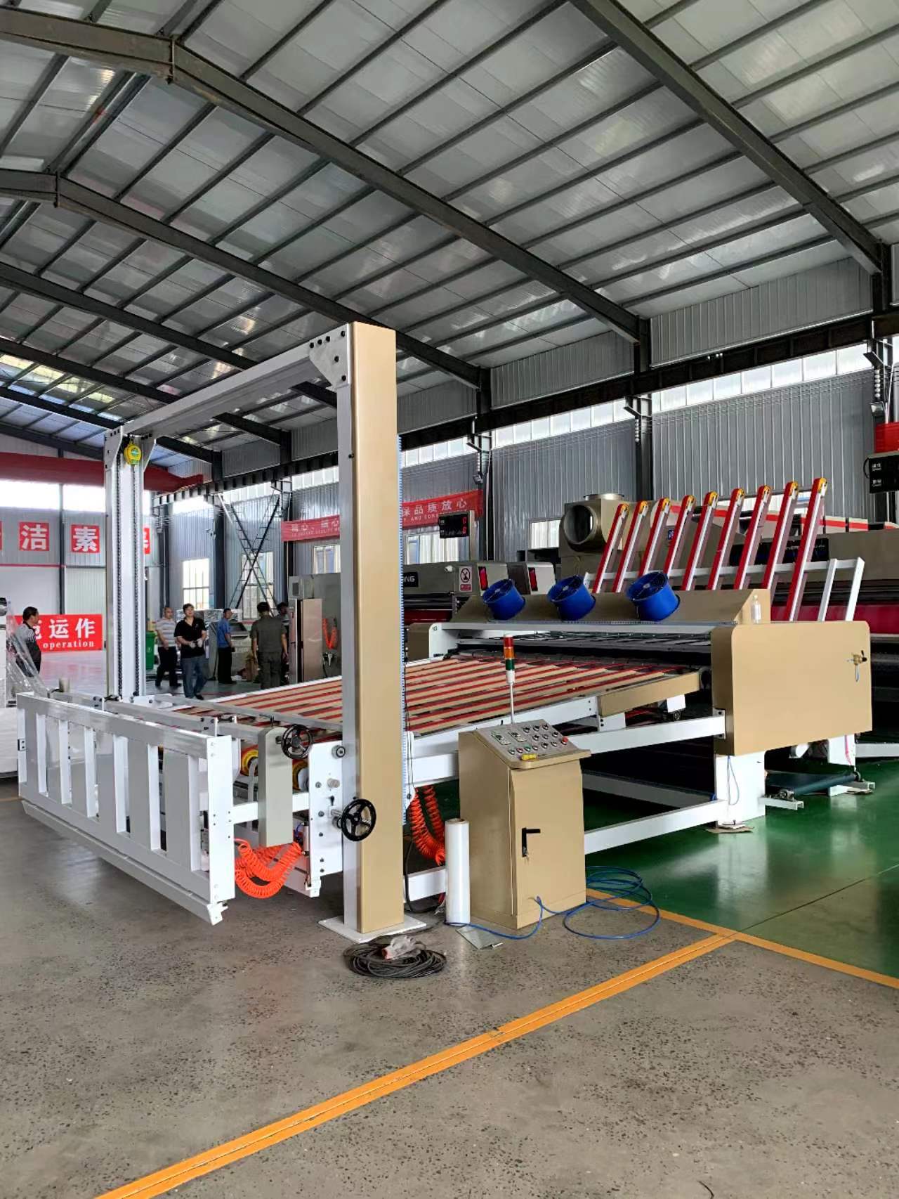 Electric Driven Single Corrugated Slitting Cutting Stacking Machine 8700*2890*3200