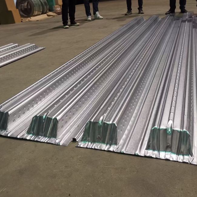 Hydraulic Cutting Sheet Metal Roll Forming Machines PLC Control 13-18 Stations 380V