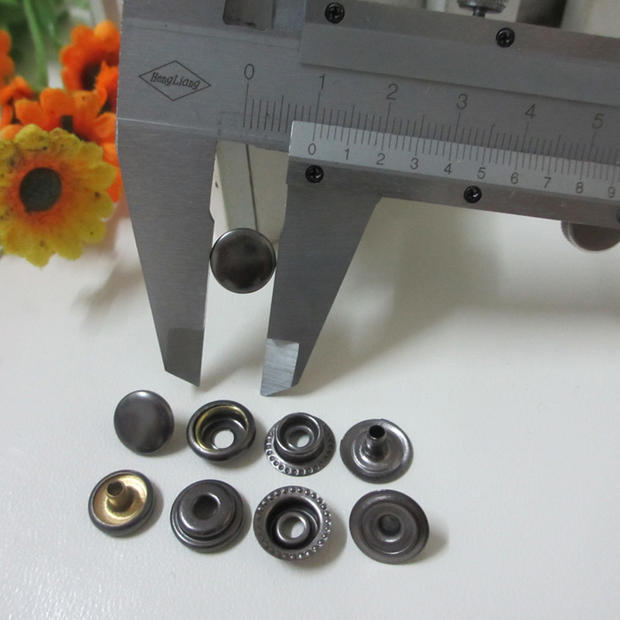 Snap Press Studs Heavy Duty Hardness Metal Button Snaps Gold ODM