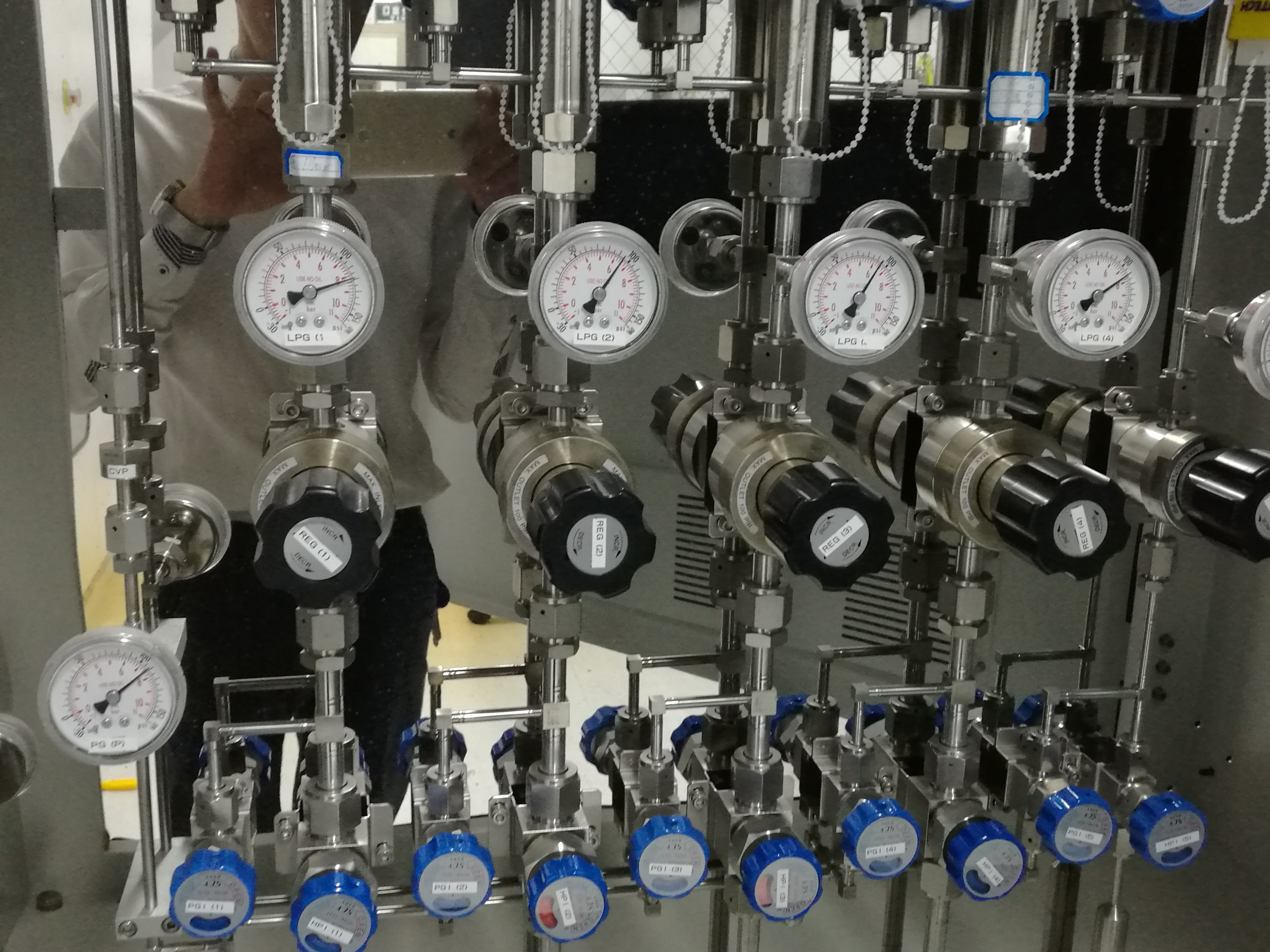 R11 3000psi Stainless Steel Pressure Regulator 316 High Flow PCTFE Seat