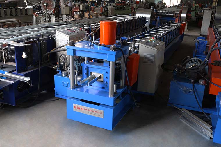 Colored Steel Door Frame Roll Forming Machine 15-20m/min 18 Months Warranty