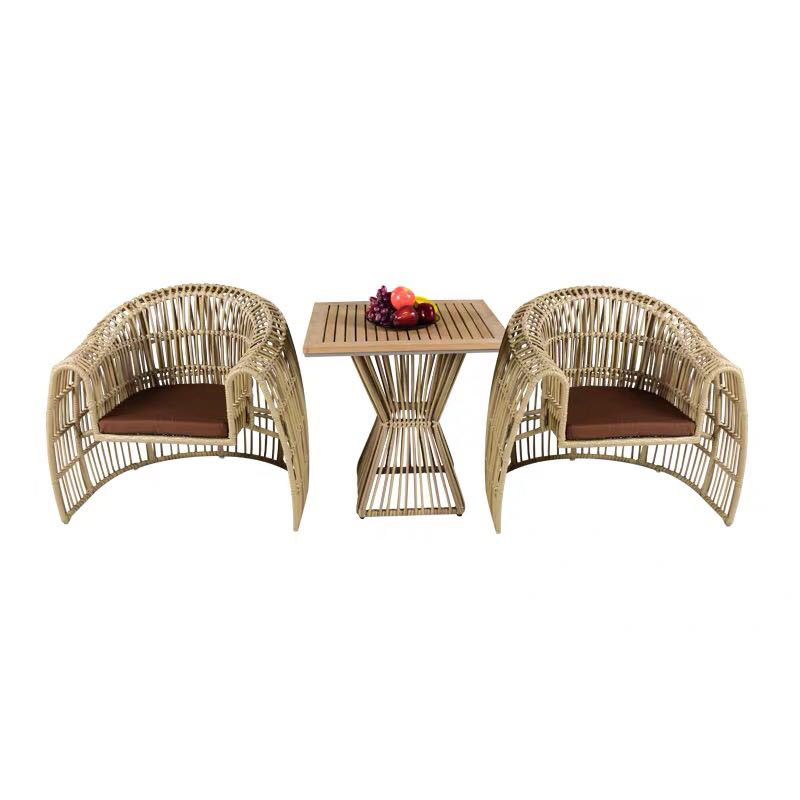 Outdoor Stackable Padded Garden Chairs with 5-Year Frame and Modern Design