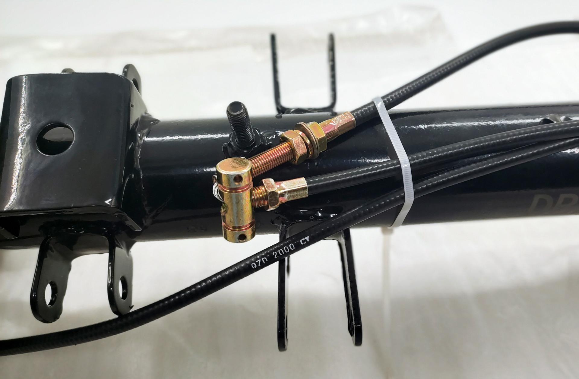 Directly from DAYANG 's in 220 Drum Oil Brake Rear Axle for Tricycle Spare Parts