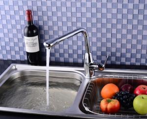 Wholesale Chrome plated brass single handle kitchen faucet with new design from china suppliers