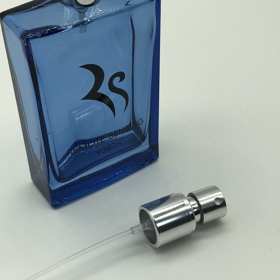 Automatic Fragrance Dispenser for Efficient Scent Diffusion - Ideal for Home, Office, and Commercial Spaces