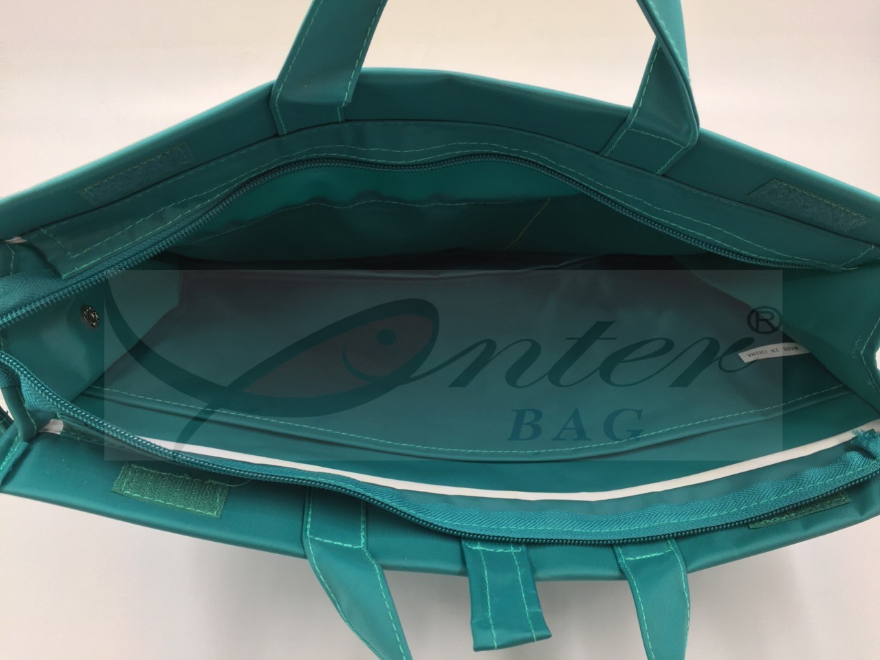 210D Polyester Tote Bags Green Color , Travel Tote Bags Water Resistant