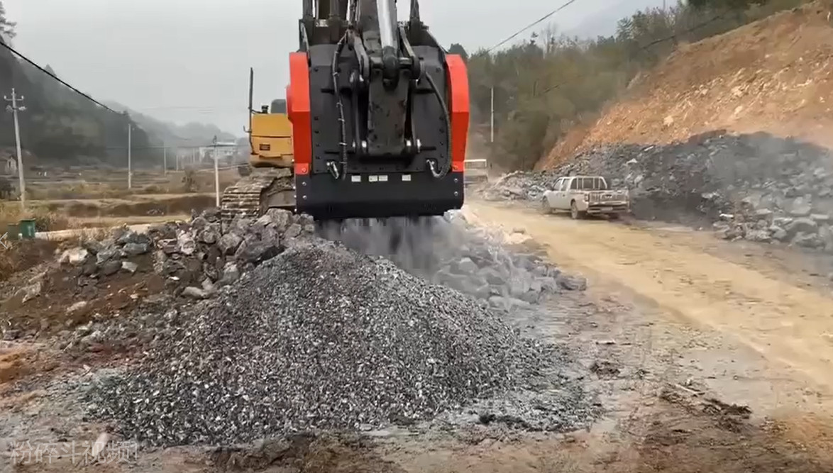 NM400 Concrete Crusher Attachment 0.8m3 Excavator Grapple Bucket
