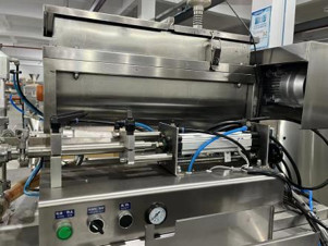 Automatic Premade Bag Packing Machine Liquid Stand Up Pouch Packaging Machine