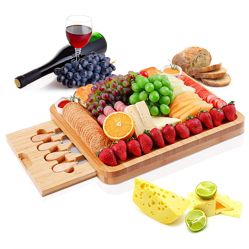 ODM Natural Kitchen Cutting Board Bamboo Charcuterie Platter With Utensils