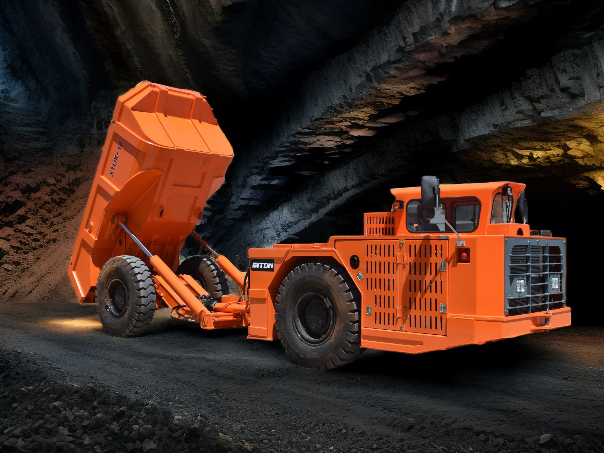 Best Price Payload 12 Tons 6 M³ Underground Dump Truck For Gold Mine DERUI Famous Brand