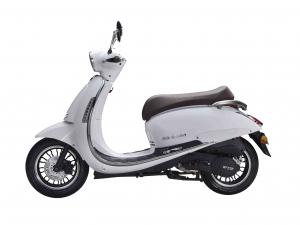 Wholesale CE EEC DOT 2 Stroke 4 Stroke 50 125 150CC Gas Powered Motor Scooters Eivissa kingly way from china suppliers