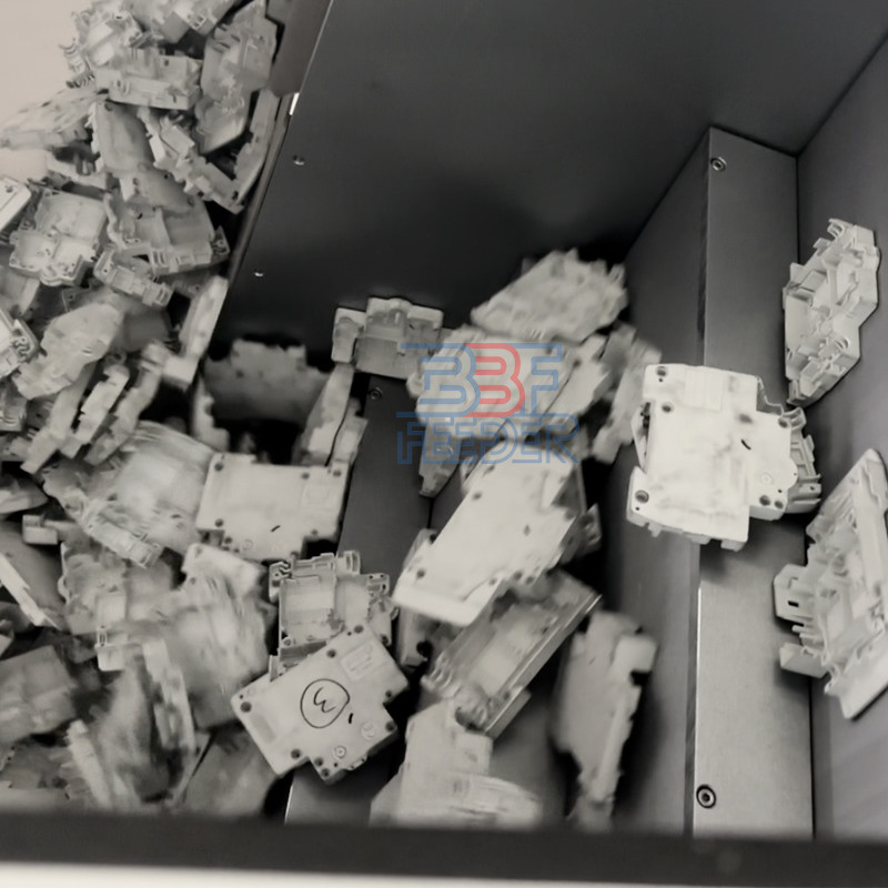 Reciprocating Step Feeder Plastic Part Vibrating Electric Stepping Machine