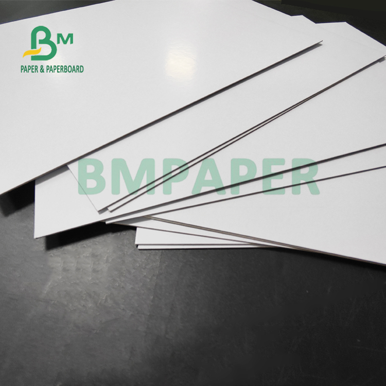 1mm 1.2mm Glossy Claycoated Board Two Side White For Signboard 72 x 102cm