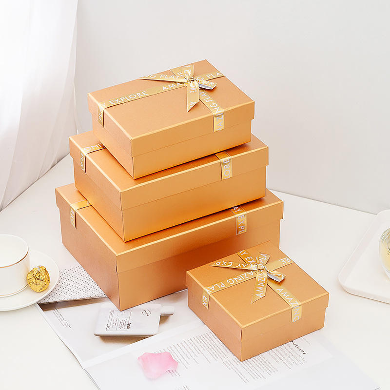 Custom Printed Birthday Gift Box with Bow Ribbon L*W*H cm According to Your Request