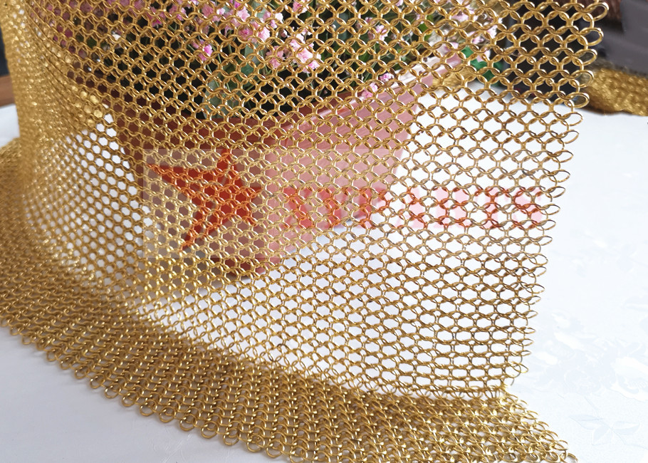 Fireproof Metal Mesh Curtain Restaurant Partition Ring Curtain With Gold Color