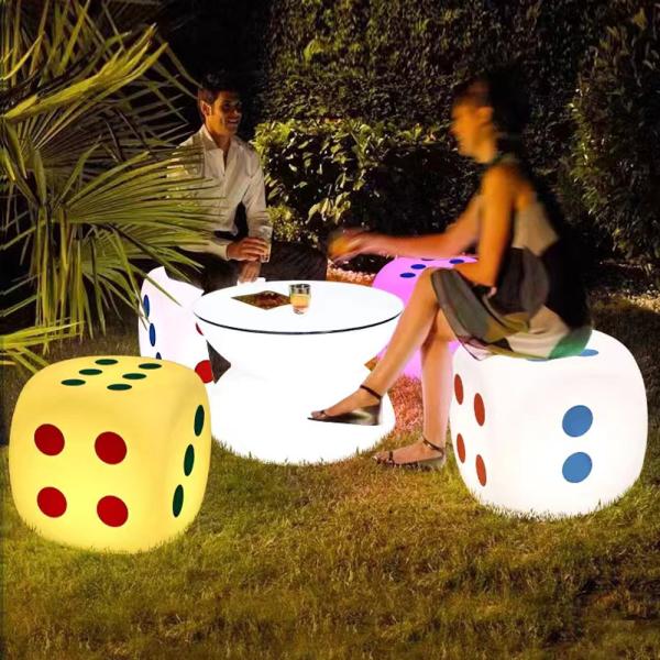 Illuminated Outdoor LED Cube Light Dice Style 15cm 20cm 30cm IP65 Waterproof For Outdoor Events