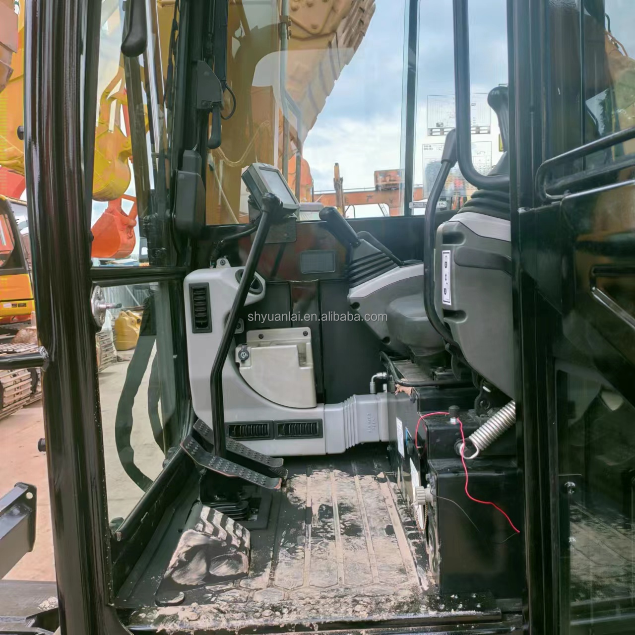 Used Caterpillar 305.5 Mini Excavator with Original Hydraulic Cylinder and Valve