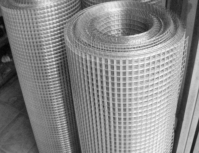 Rustproof 48x100 Hardware Cloth Roll Galvanised Wire Mesh Roll For Rabbit Cage