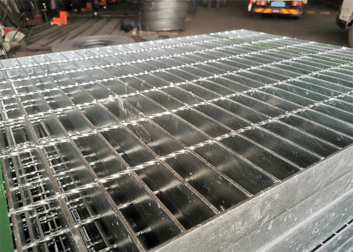 Anti Slip Platform Welded Steel Bar Grating 1000x6000mm Corrosion Protection