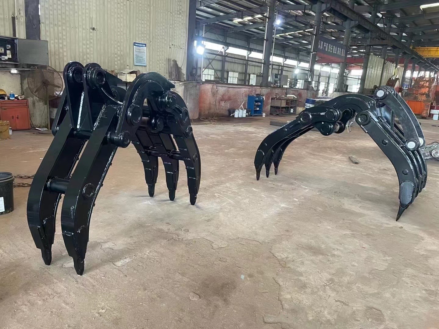 Durable 25-30T Mechanical Excavator Grab For Hitachi Komatsu Sany