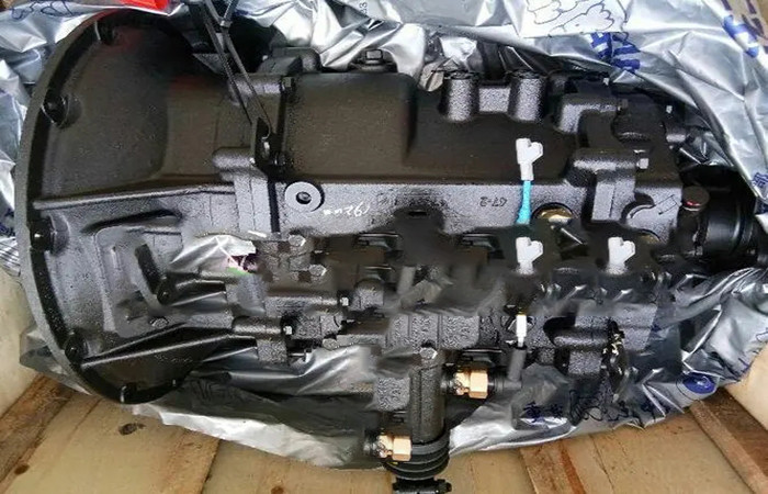 Reliable Bus Spare Parts Yutong Bus ZK6120H Gearbox FAST Transmission 6DS-148 High Precision