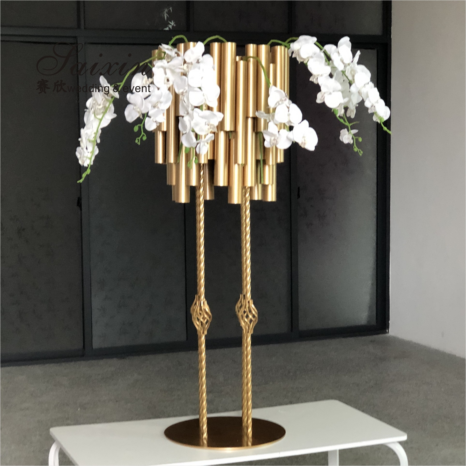 ZT-578G New Luxury gold metal pipe tall stands for wedding decoration flower arrangement