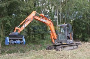 Wholesale Accurate Hydraulic Hedge Cutter , Tree Pruning Machine Reliable Performance from china suppliers