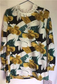 Wholesale Anti Static Flower Print Blouse , Long Sleeve Going Out Tops With White Lace from china suppliers