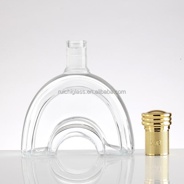 Customized XO Brandy 500ml 700ml Liquor Glass Bottles for Distribution