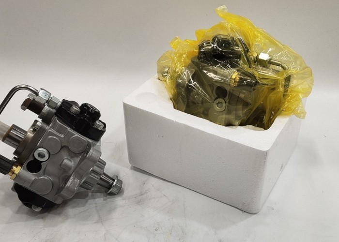 4HK1 4HL1 Isuzu Injector Pump 294000-1190 8973865574 294000-119 8-97386557-5
