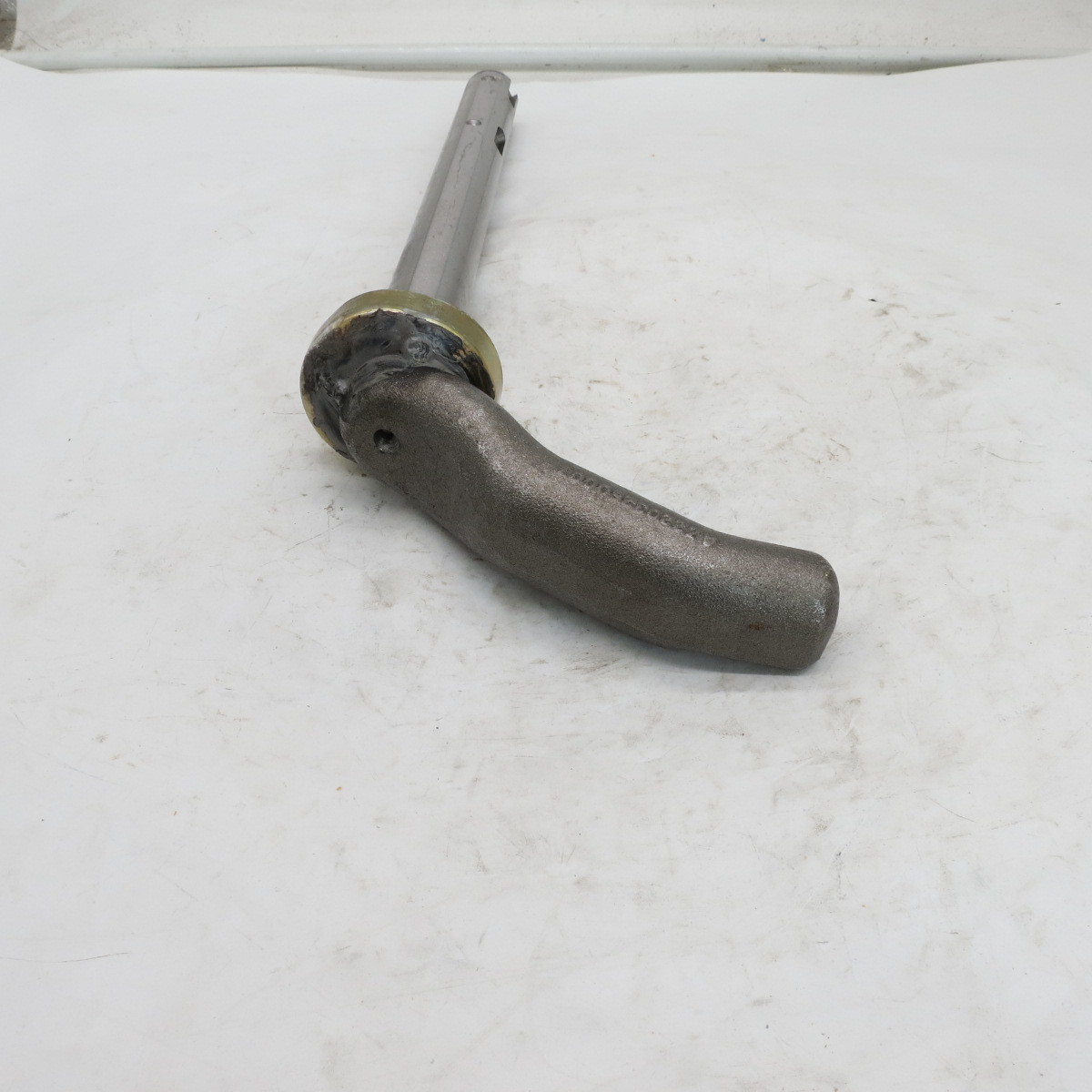 High sales gearbox accessories shifting fork shaft AZ2203260007 with best quality AZ2203260002