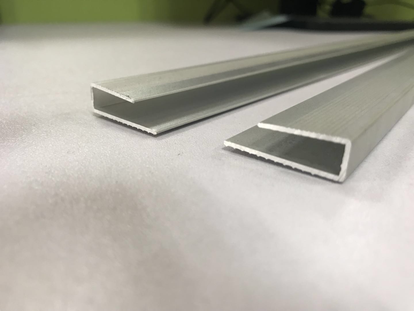 Metal Material Aluminum Tile Trim Customized For Wall Corner Edge Floor Transition