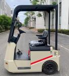 2 Tons Seated Type Electric Truck Tractor Hydraulic Steering With Three-points