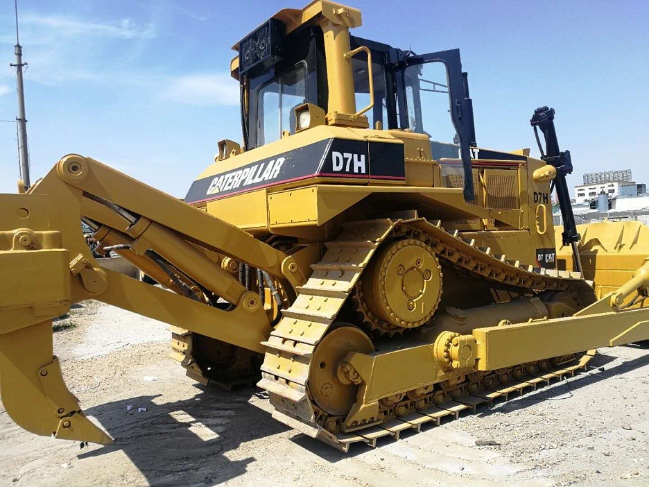 Used Cat D7H Bulldozer 200HP 350L For Agricultural Projects
