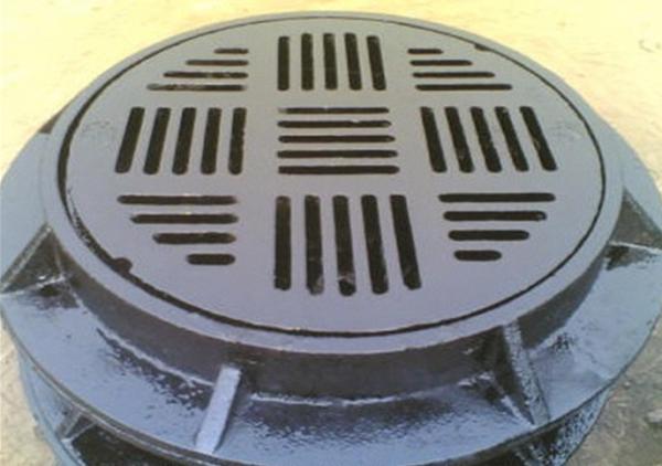 Outdoor Ductile Iron Manhole Cover Durable Replacement Manhole Cover Customized