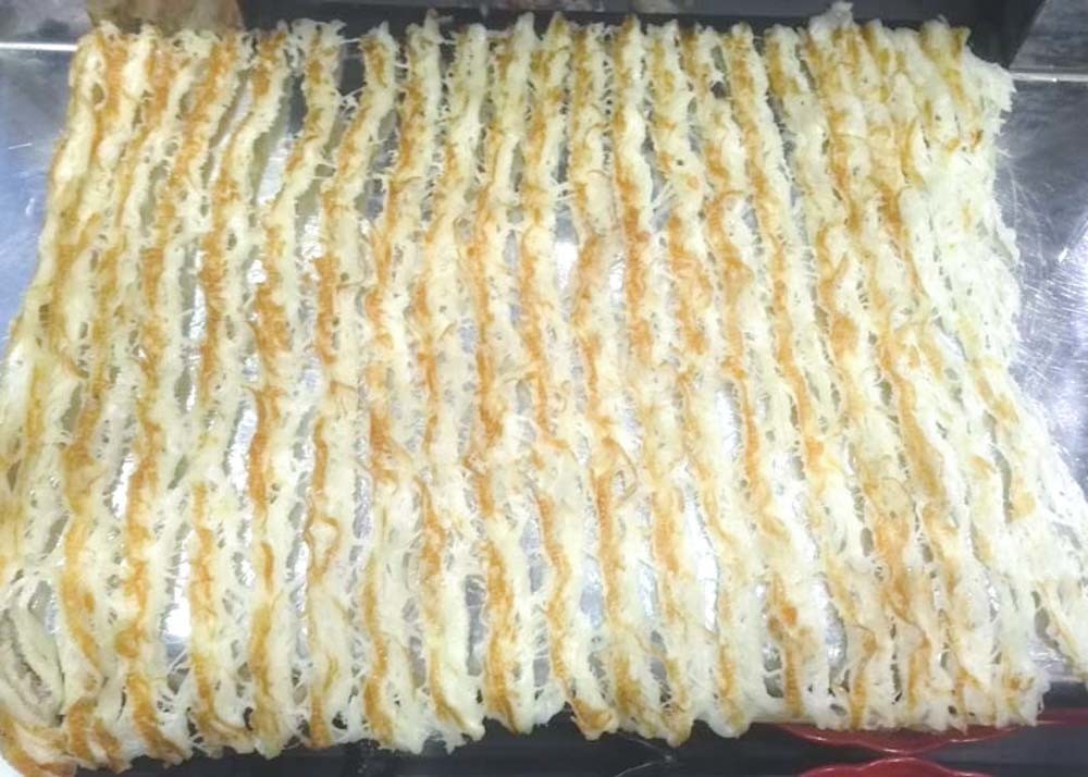 Peanut Butter Grilled Half Dried Squid 50% - 58% Moisture Yellow Color