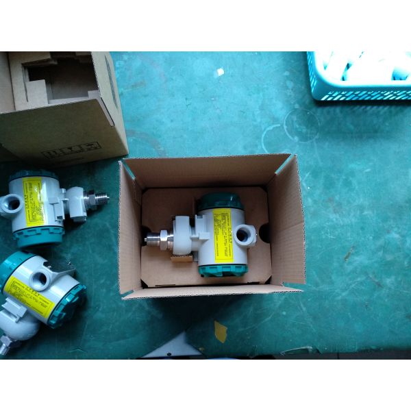 FD80B Universal Smart Pressure Transmitter Stainless Steel IP65 Weatherproof Industrial Pressure Sensor