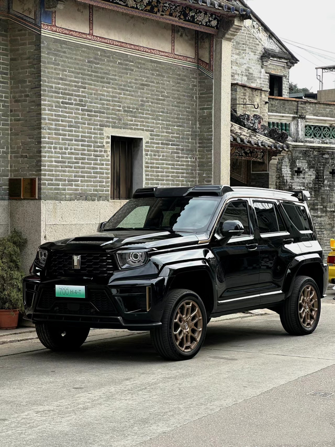 Greatwall Tank 700 Hi4-T 2024 Extreme Edition AWD 48V Hybrid Off-Road SUV with Fast Charging and 3.0T Engine