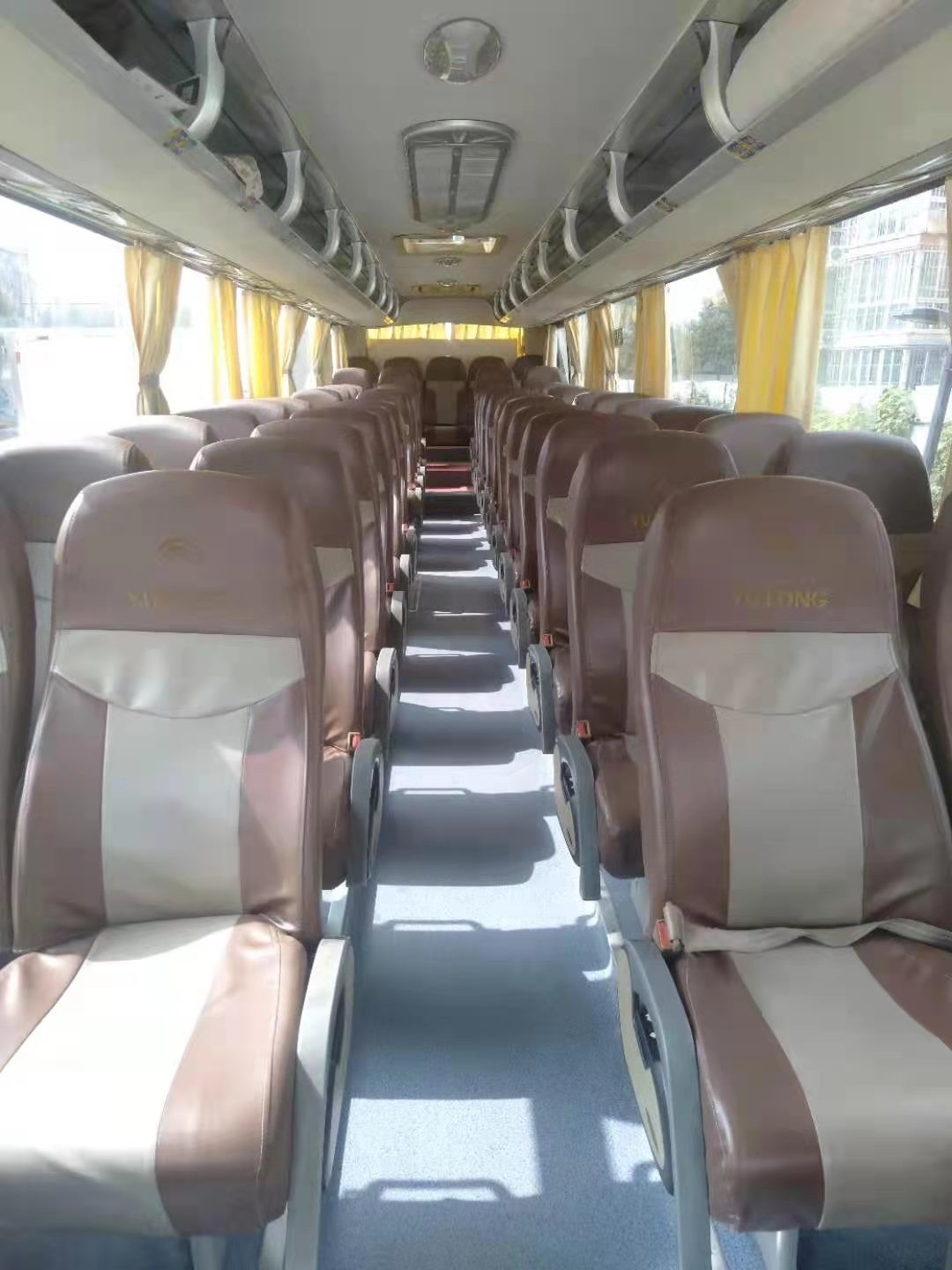 Used Yutong Bus ZK6127 53 Seats Yuchai Rear Engine Used Coach Bus