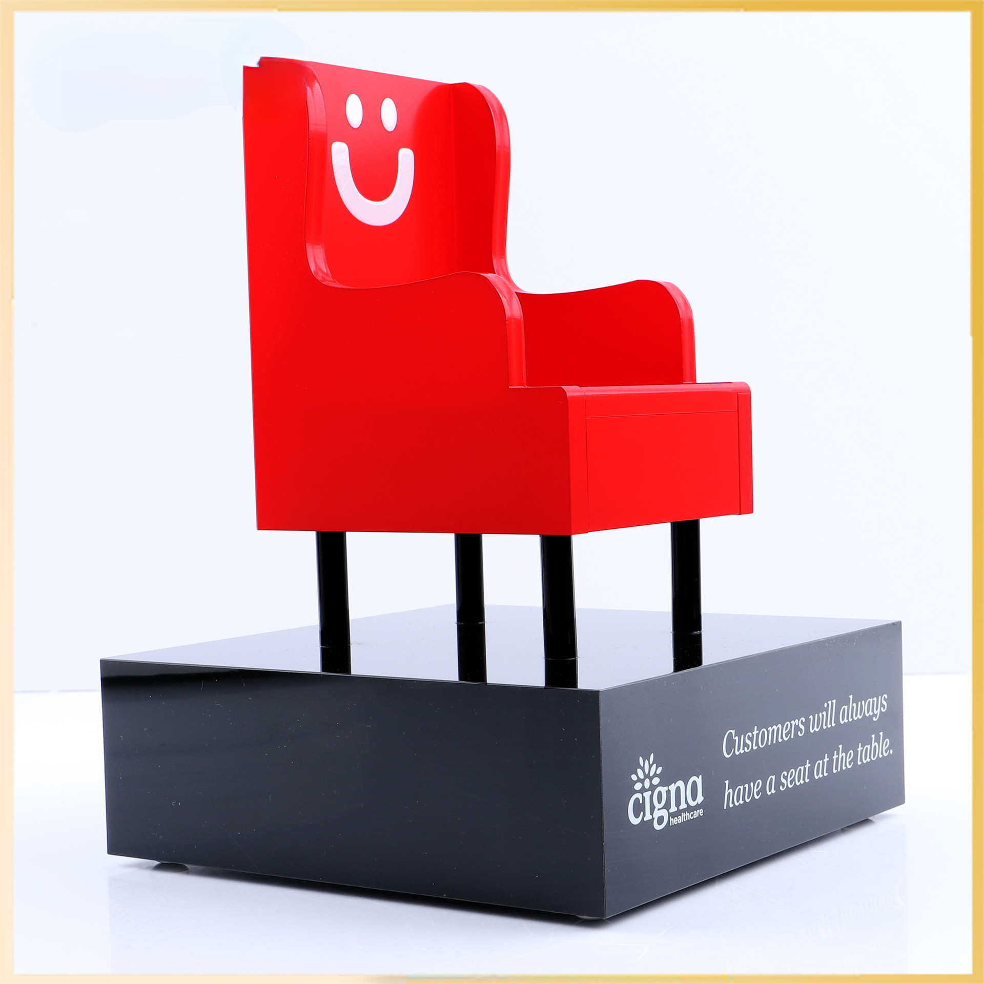 Custom Mini Red Sofa Shape Acrylic Award Trophy For Furniture Theme Business Recognition or Celebration