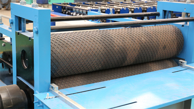 Fully automatic metal embossing machine Embossing machine for metal sheet